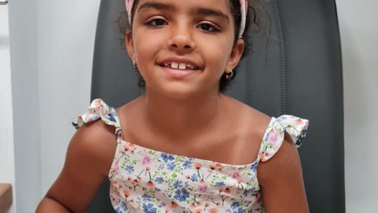 Visual check up Saharawi girl. Proyecto Revisiones Visuales